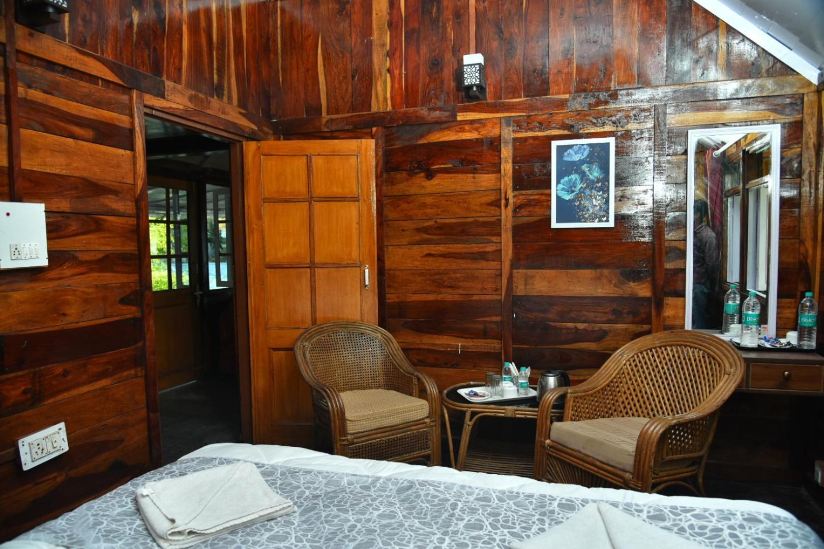Kumaon Roop Resort Near Kainchi Dham 奈尼塔尔 外观 照片