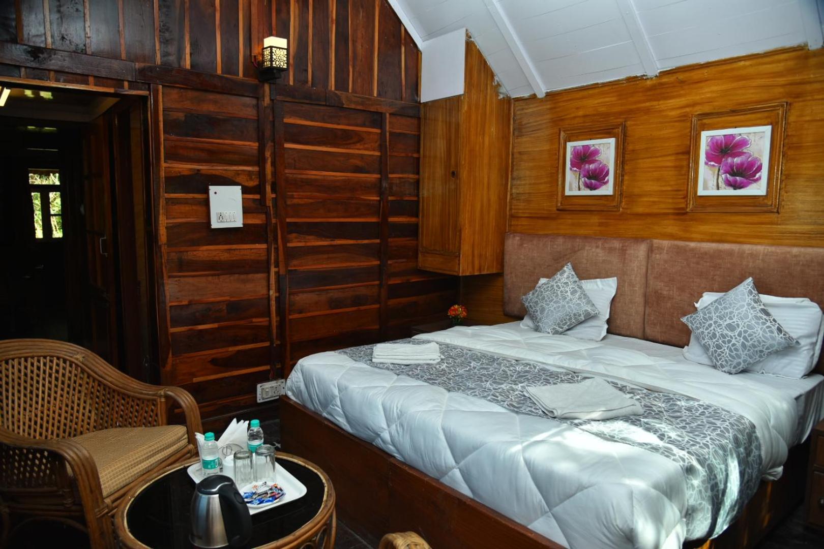 Kumaon Roop Resort Near Kainchi Dham 奈尼塔尔 外观 照片