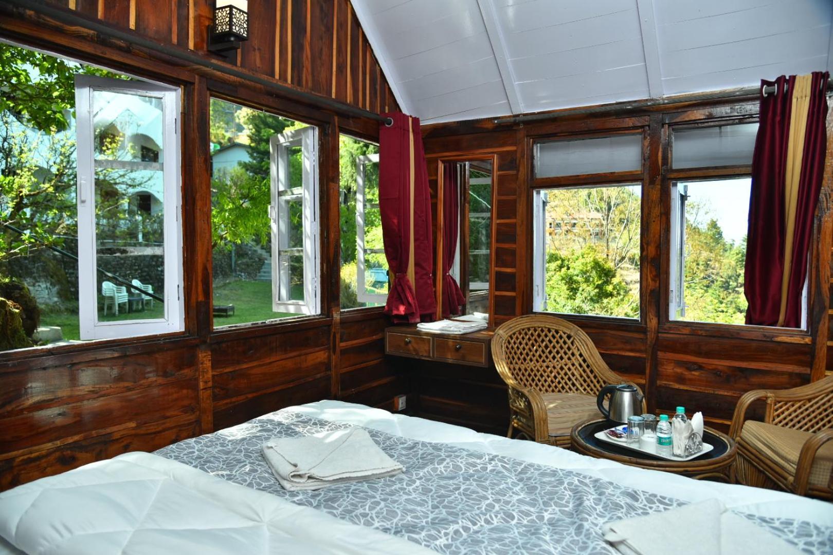 Kumaon Roop Resort Near Kainchi Dham 奈尼塔尔 外观 照片
