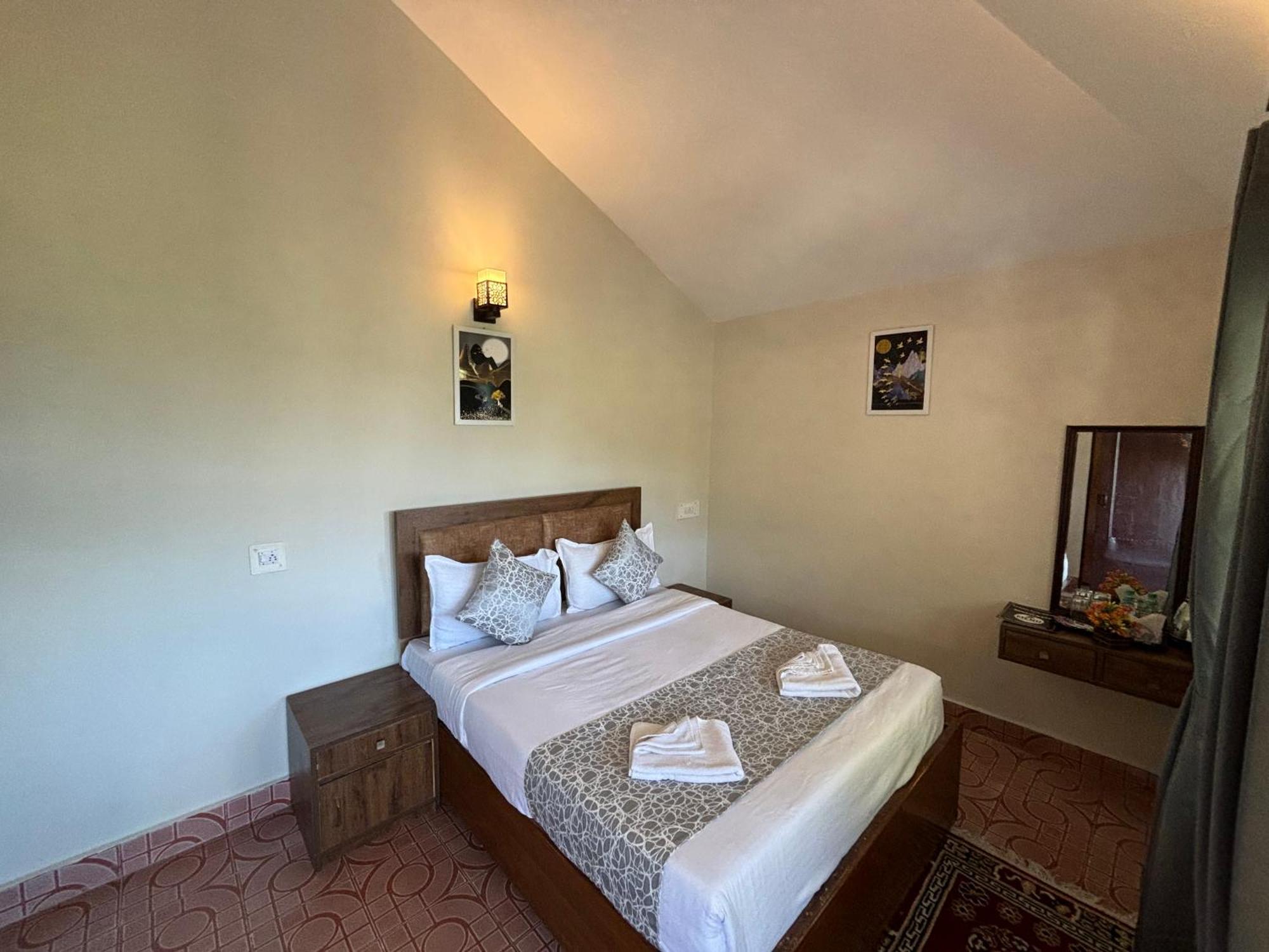 Kumaon Roop Resort Near Kainchi Dham 奈尼塔尔 外观 照片