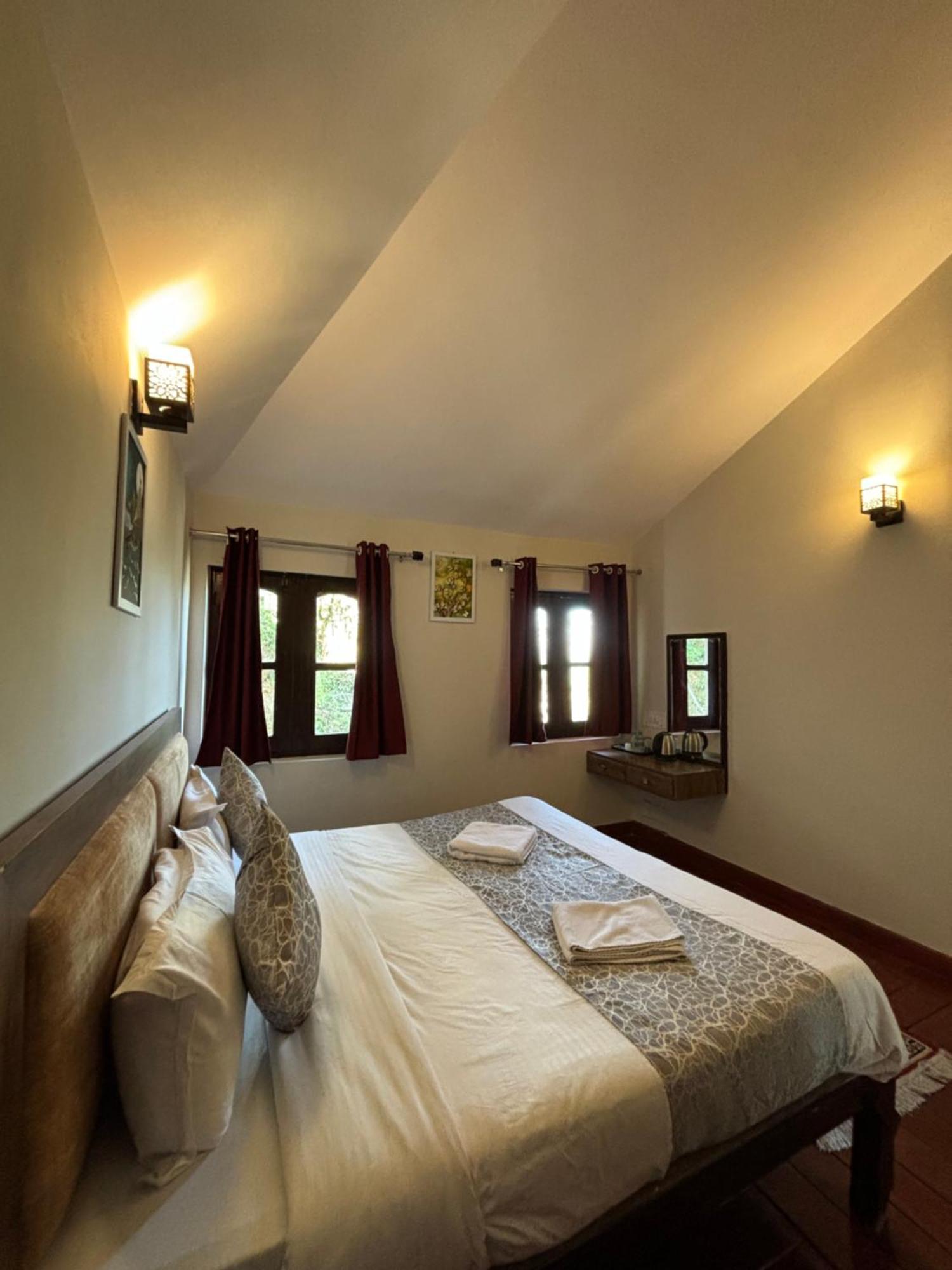 Kumaon Roop Resort Near Kainchi Dham 奈尼塔尔 外观 照片
