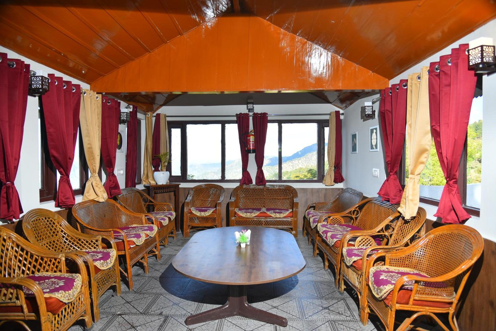 Kumaon Roop Resort Near Kainchi Dham 奈尼塔尔 外观 照片