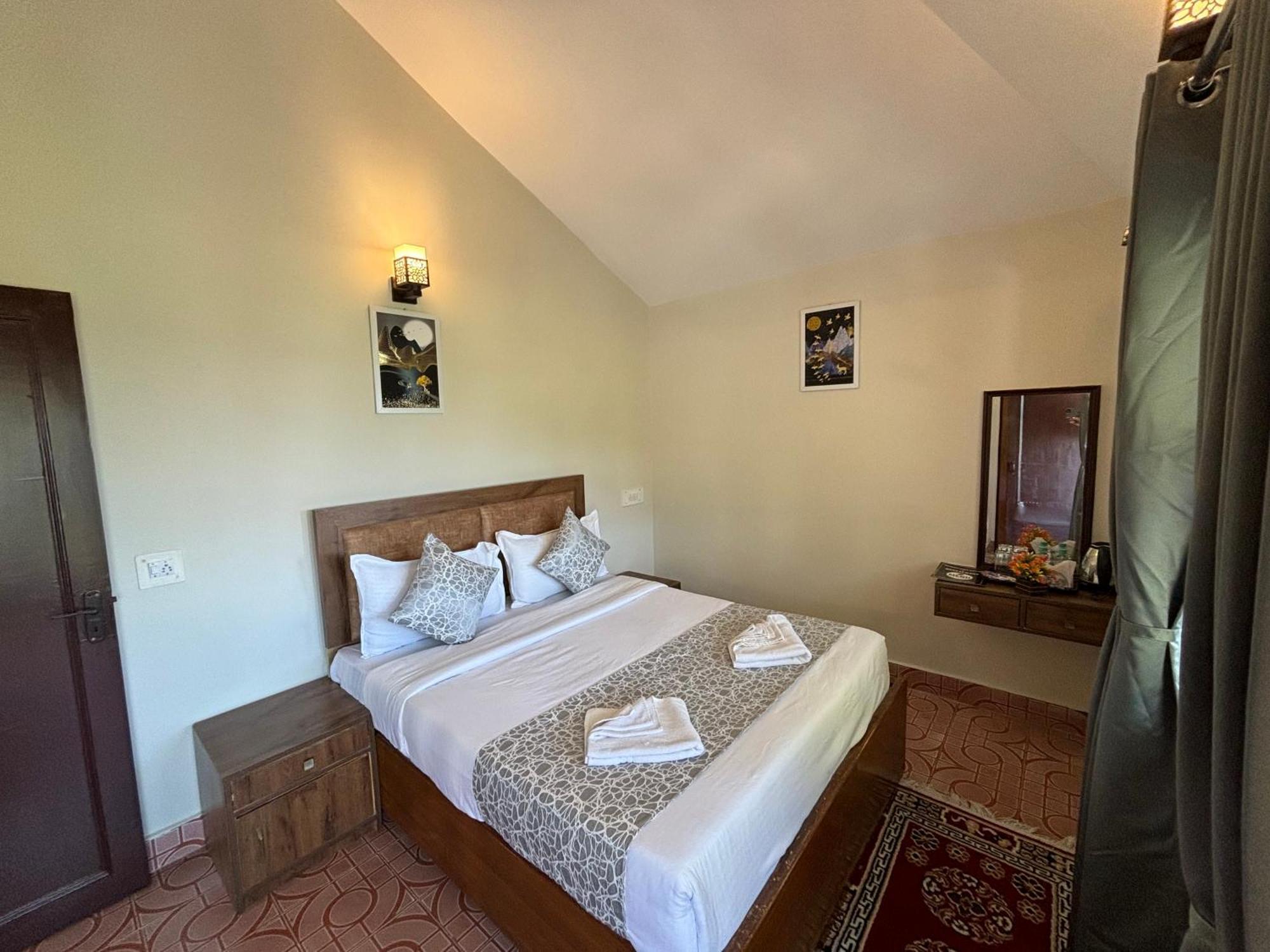 Kumaon Roop Resort Near Kainchi Dham 奈尼塔尔 外观 照片
