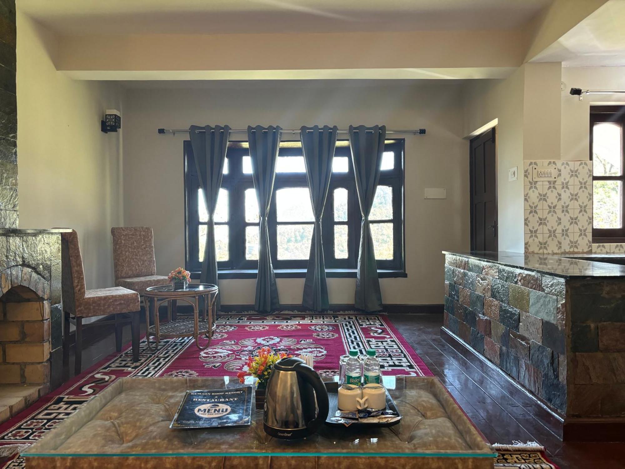 Kumaon Roop Resort Near Kainchi Dham 奈尼塔尔 外观 照片